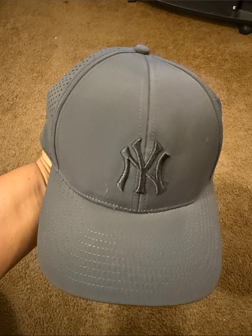 Yankees Budweiser Grey Mesh-Back Baseball Cap
